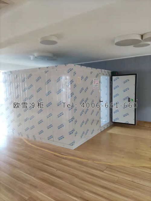 冷庫(kù)安裝.jpg 冷庫(kù)安裝.jpg