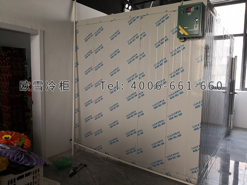 冷庫(kù)安裝.jpg 冷庫(kù)安裝.jpg
