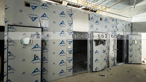 食堂雙溫冷庫(kù)安裝.jpg