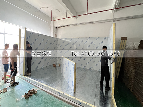 冷庫(kù)安裝.jpg 冷庫(kù)安裝.jpg